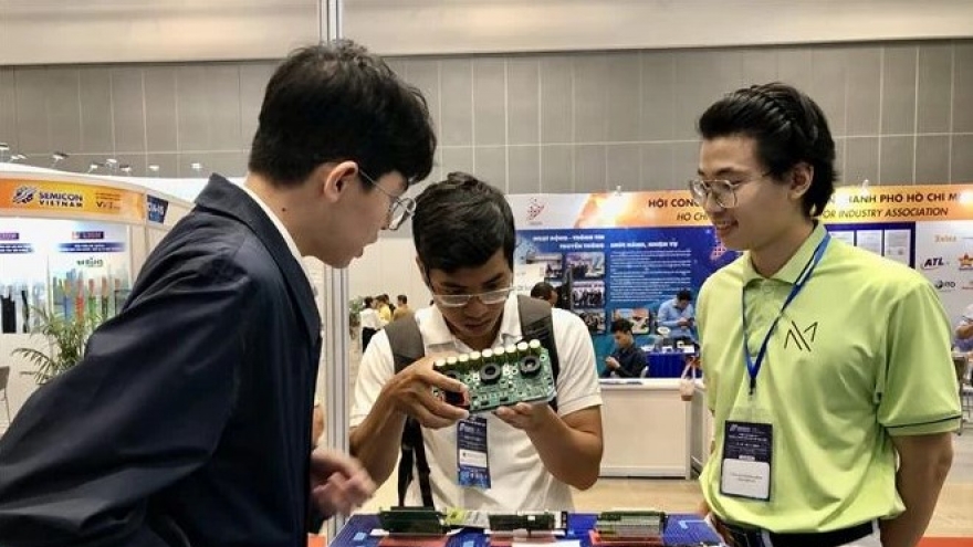 Vietnam’s first semiconductor expo underway in HCM City